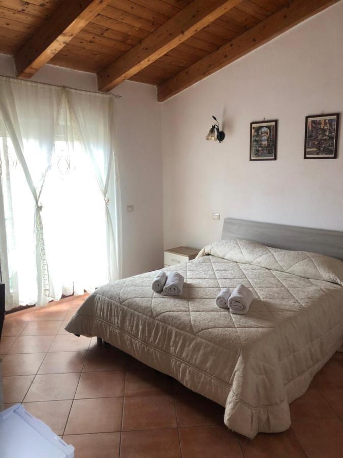 Bed & Breakfast Il Sentiero Аджерола Екстериор снимка