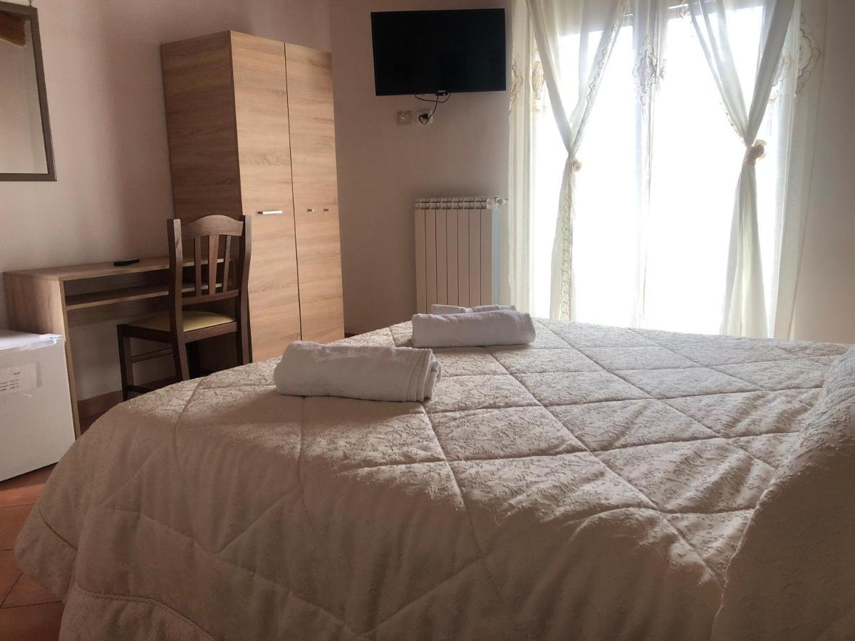 Bed & Breakfast Il Sentiero Аджерола Екстериор снимка