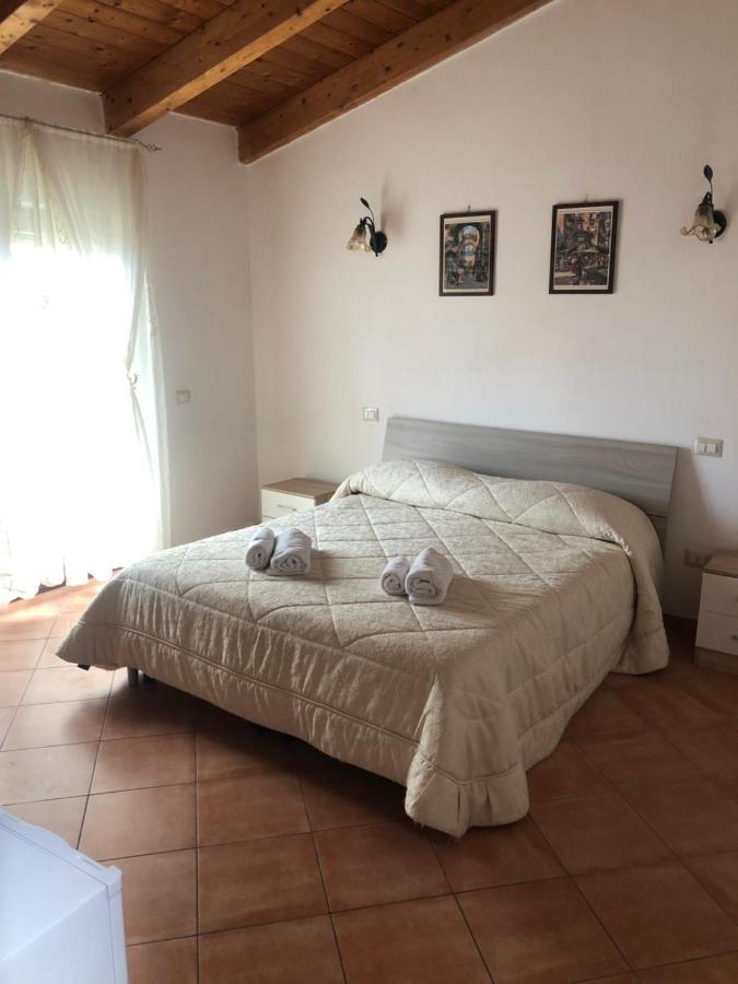 Bed & Breakfast Il Sentiero Аджерола Екстериор снимка